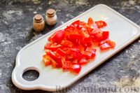 Фото приготовления рецепта: Рубленые куриные котлеты с грибами, в овощном соусе - шаг №11