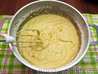 Фото приготовления рецепта: Медовый торт с кремом из варёной сгущёнки - шаг №9