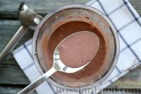 Фото приготовления рецепта: Творожный смузи с вишней и какао - шаг №9