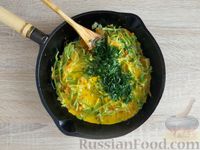 Фото приготовления рецепта: "Лапша" из кабачков с луком, морковью и яйцами - шаг №10