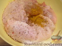 Фото приготовления рецепта: Курица в сырно-яблочной "шубке" - шаг №1
