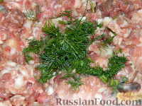 Фото приготовления рецепта: Мясные котлеты с сыром в вафельной "шубе" - шаг №7