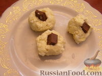 Фото приготовления рецепта: Творожные клецки с шоколадом - шаг №4