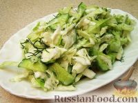 Фото к рецепту: Салат "Пролетарский" с капустой и огурцами