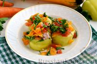 Фото к рецепту: Фаршированные кабачки, тушенные с помидорами и болгарским перцем