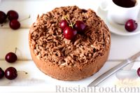 Фото к рецепту: Шоколадный тёртый пирог с творогом и черешней