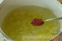 Фото приготовления рецепта: Суп с кнелями из куриной печени - шаг №13