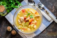 Фото приготовления рецепта: Суп с куриным филе, цукини, помидорами и лапшой - шаг №10