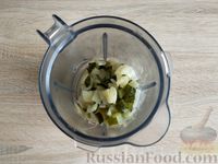 Фото приготовления рецепта: Холодный суп-пюре из болгарского перца и огурцов - шаг №8