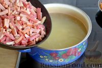 Фото приготовления рецепта: Солянка с колбасой и копчёной грудинкой - шаг №6