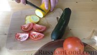 Фото приготовления рецепта: Маринованные помидоры и кабачки - шаг №3