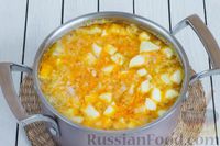 Фото приготовления рецепта: Овощной суп с патиссоном и капустой - шаг №9