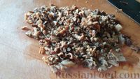 Фото приготовления рецепта: Индюшиные сердечки с грибами, тушенные в сливочном соусе - шаг №6