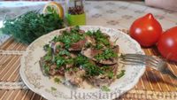Фото приготовления рецепта: Индюшиные сердечки с грибами, тушенные в сливочном соусе - шаг №18