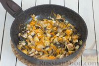 Фото приготовления рецепта: Булгур с брокколи и шампиньонами (на сковороде) - шаг №4