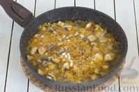 Фото приготовления рецепта: Салат "Мимоза" с хеком и сыром - шаг №11