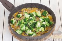 Фото приготовления рецепта: Булгур с брокколи и шампиньонами (на сковороде) - шаг №11