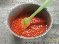 Фото приготовления рецепта: Маринованные баклажаны в томатном соусе - шаг №3