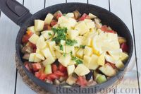 Фото приготовления рецепта: Овощное рагу с баклажанами, кабачками и чечевицей - шаг №9