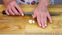 Фото приготовления рецепта: Сочные баклажаны, запечённые с кабачком, помидорами и сладким перцем - шаг №4