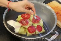 Фото приготовления рецепта: Баклажаны, тушенные с помидорами и чесноком - шаг №7