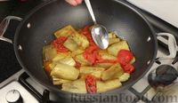 Фото приготовления рецепта: Баклажаны, тушенные с помидорами и чесноком - шаг №10