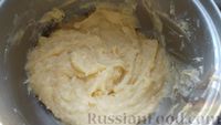 Фото приготовления рецепта: Закусочные профитроли с сельдью и фасолью - шаг №11
