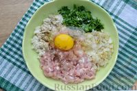 Фото приготовления рецепта: Суп со стручковой фасолью, цукини и фрикадельками - шаг №7