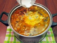 Фото приготовления рецепта: Суп с шампиньонами, чечевицей и сливками - шаг №14