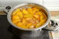 Фото приготовления рецепта: Варенье из персиков - шаг №9