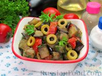 Фото к рецепту: Баклажаны, тушенные с помидорами и оливками