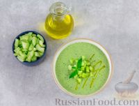Фото приготовления рецепта: Холодный огуречный суп с йогуртом и кефиром - шаг №8
