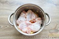Фото приготовления рецепта: Суп с куриными крылышками, свежими огурцами и сметаной - шаг №7