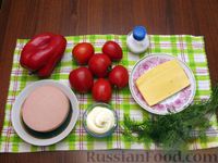 Фото приготовления рецепта: Салат с колбасой, помидорами, болгарским перцем и сыром - шаг №1