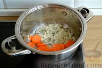 Фото приготовления рецепта: Суп с куриными фрикадельками и яично-лимонной заправкой - шаг №3