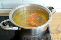 Фото приготовления рецепта: Суп с куриными фрикадельками и яично-лимонной заправкой - шаг №7