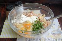 Фото приготовления рецепта: Рубленые куриные котлеты с цветной капустой и сыром - шаг №8