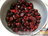 Фото приготовления рецепта: Вареники с вишнями "От Солохи" - шаг №4