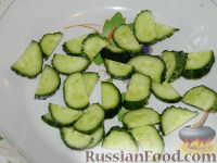 Фото приготовления рецепта: Салат с кукурузой "Мистик" - шаг №2