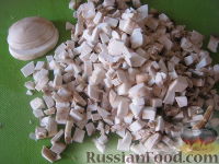 Фото приготовления рецепта: Перец болгарский, фаршированный  овощами и грибами - шаг №4