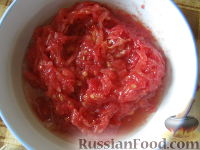 Фото приготовления рецепта: Салат из моркови с изюмом и имбирём - шаг №6