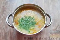 Фото приготовления рецепта: Суп с лисичками, сливками и обжаренным беконом - шаг №11