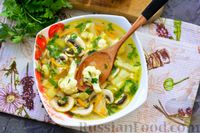 Фото приготовления рецепта: Суп с цветной капустой, шампиньонами и сладким перцем - шаг №14