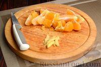 Фото приготовления рецепта: Морковно-банановый смузи с апельсином, куркумой и имбирём - шаг №3