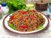 Фото приготовления рецепта: Гречка с мясным фаршем, болгарским перцем и морковью - шаг №19