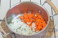 Фото приготовления рецепта: Суп с морской капустой и помидорами - шаг №2