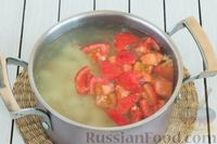 Фото приготовления рецепта: Суп с морской капустой и помидорами - шаг №7