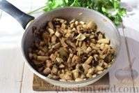 Фото приготовления рецепта: Шанежки из песочного теста с картофелем и грибами - шаг №10