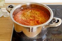 Фото приготовления рецепта: Аджика с помидорами, болгарским перцем и баклажанами (на зиму) - шаг №6