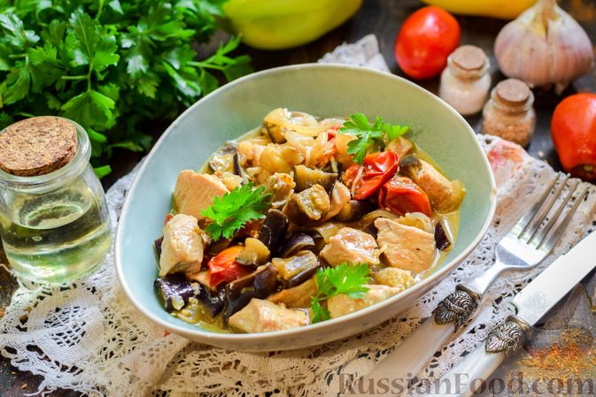 Курица, тушенная с баклажанами и овощами - пошаговый рецепт с фото на Готовим дома